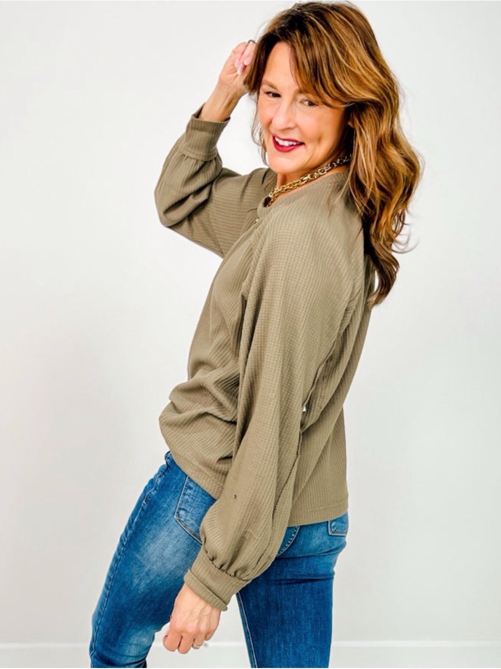 Women’s Long Sleeve Cropped Raglan Henley Top in  Olive